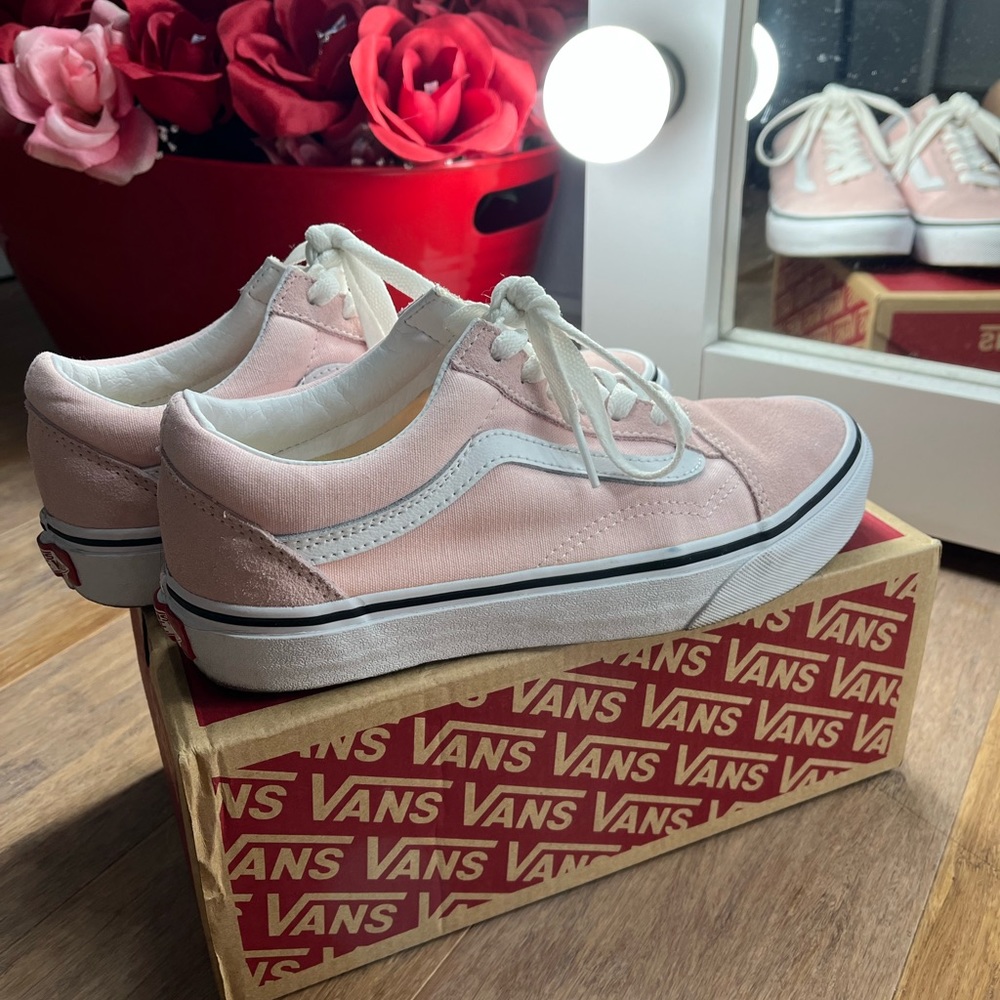 Light pink Vans
